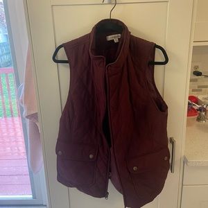 Women’s Cinched Waist Maroon/Purple Light Puffer Vest